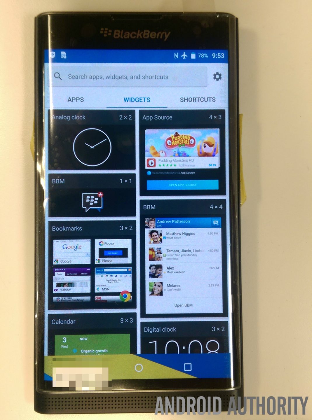 BlackBerry Venice na kolejnych zdjęciach. Będzie mieć niemal czystego Androida 10
