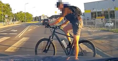 Rowerzysta nagrany. Nie do wiary, jak się zachował. Sceny