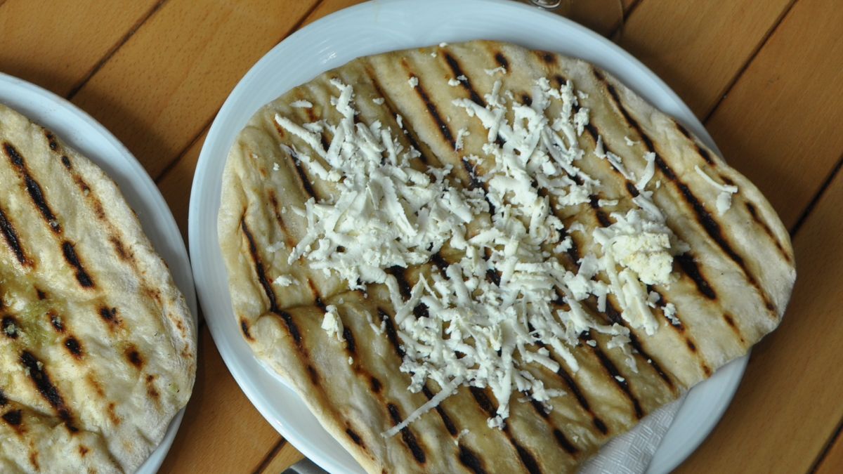 Parlenka to specjał kuchni bułgarskiej 