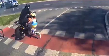 Potrącił rowerzystkę i uciekł. Sąd drugiej instacji utrzymał wyrok dla motocyklisty