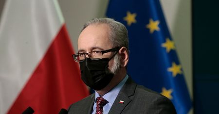 Niedzielski grozi dymisją? Reakcja Arłukowicza
