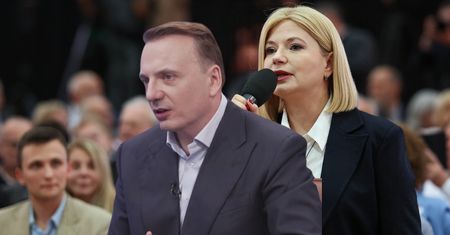 "Przywieziona w teczce z Warszawy"? Gibała ma pytanie do Piątkowskiej