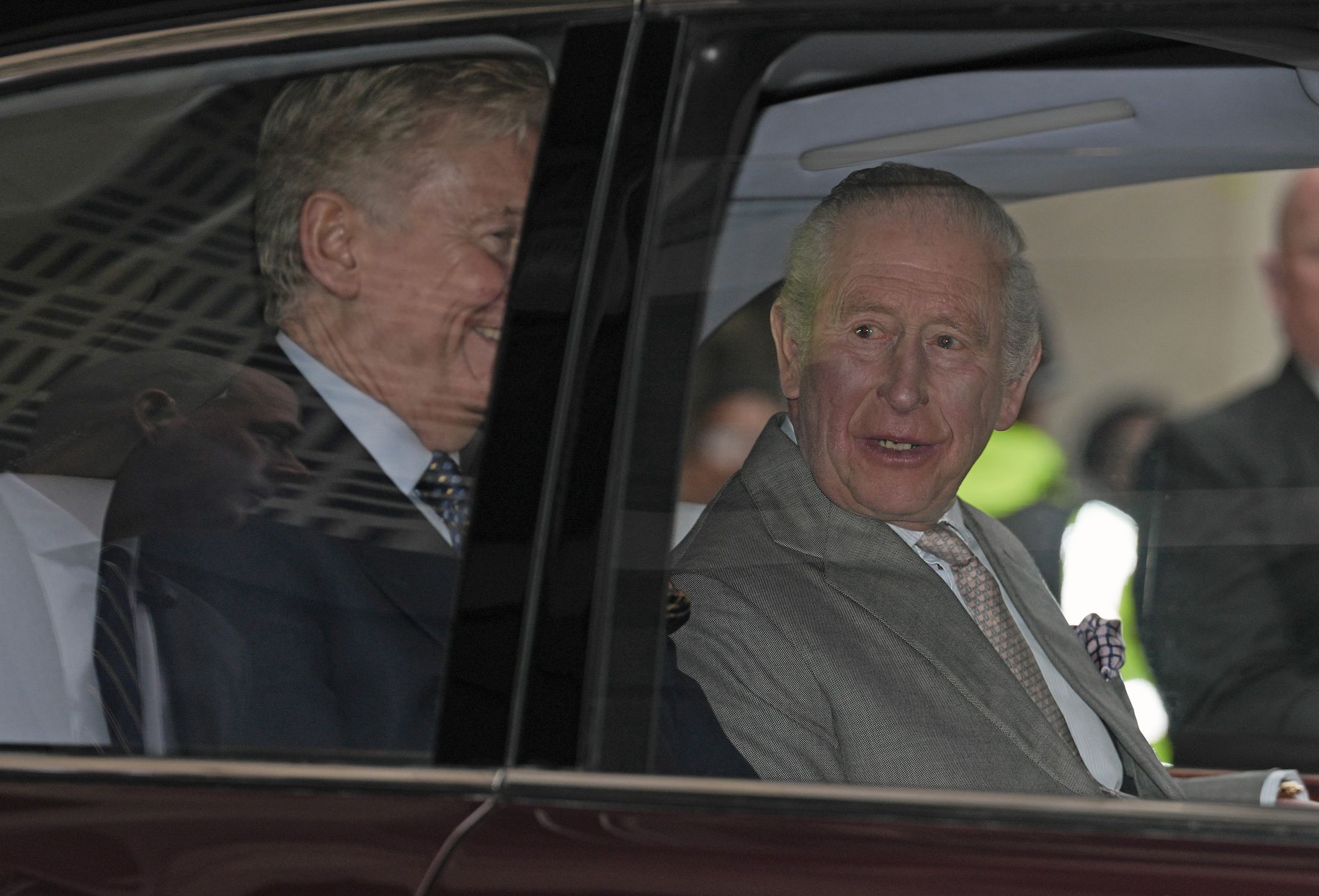 Król Karol III pokazał się publicznie po aresztowaniu Andrzeja