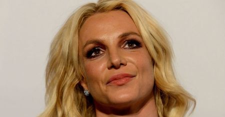 Britney Spears znajduje się w OPŁAKANYM stanie psychicznym? "Nikt nie może czuć się przy niej bezpiecznie"