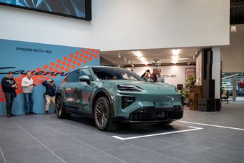 Elektryczne Porsche Cayenne debiutuje w Polsce. Klienci kupują auto w ciemno