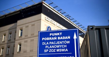 Koronawirus w Polsce. Kończą się respiratory?