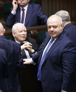 "Pozamiatane". PiS traci sejmik podlaski, Jacek Sasin nie dowiózł większości