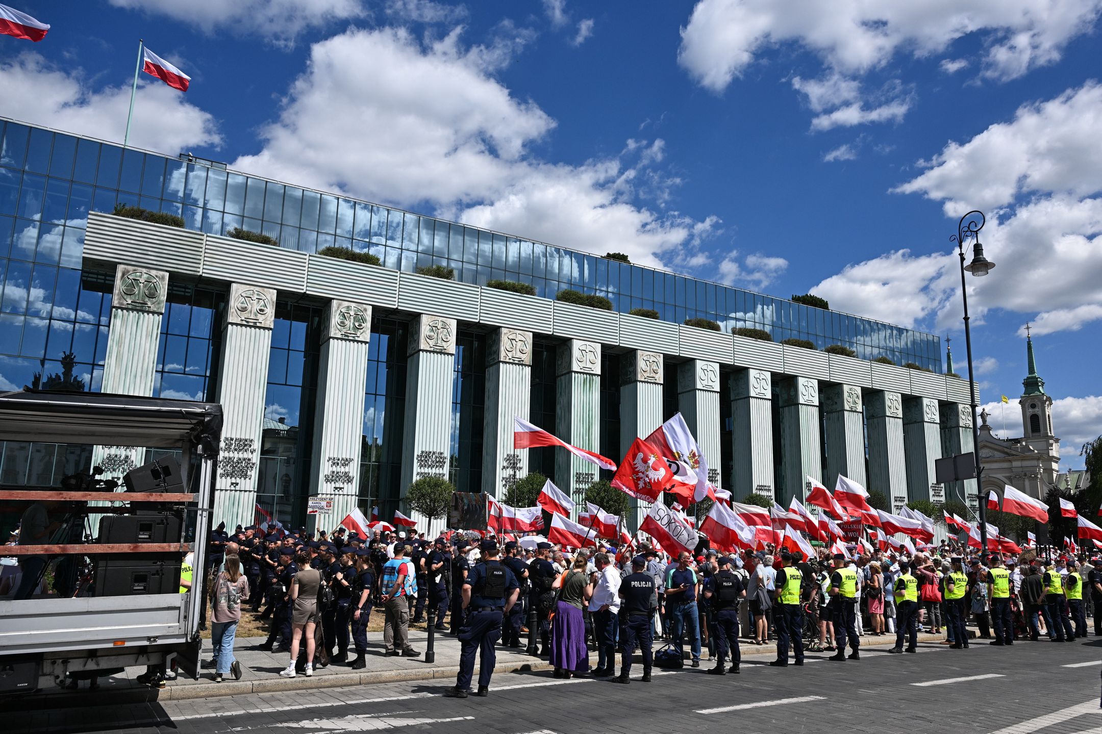 Sąd Najwyższy 1 lipca, w dniu kiedy podejmowano uchwałę