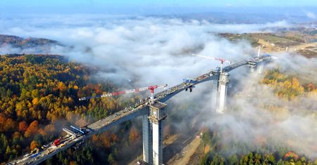 Gigant nad doliną. Na S19 powstaje najwyższa estakada w Polsce