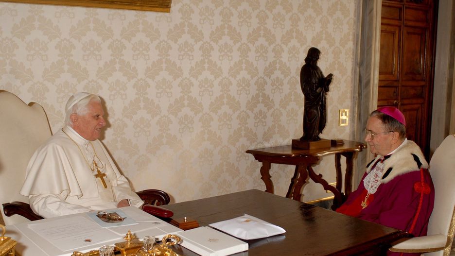 Benedykt XVI i biskup Antoni Stankiewicz