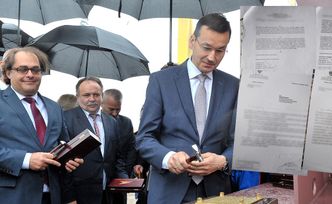 Miliony utopione w prom PiS. Stępka Morawieckiego to wierzchołek góry lodowej