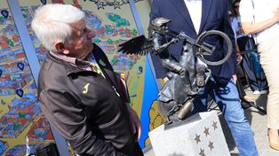 Tak wygląda żużlowa figurka Anioła. Motoarena na turystycznym szlaku. Oto komentarz Jana Ząbika