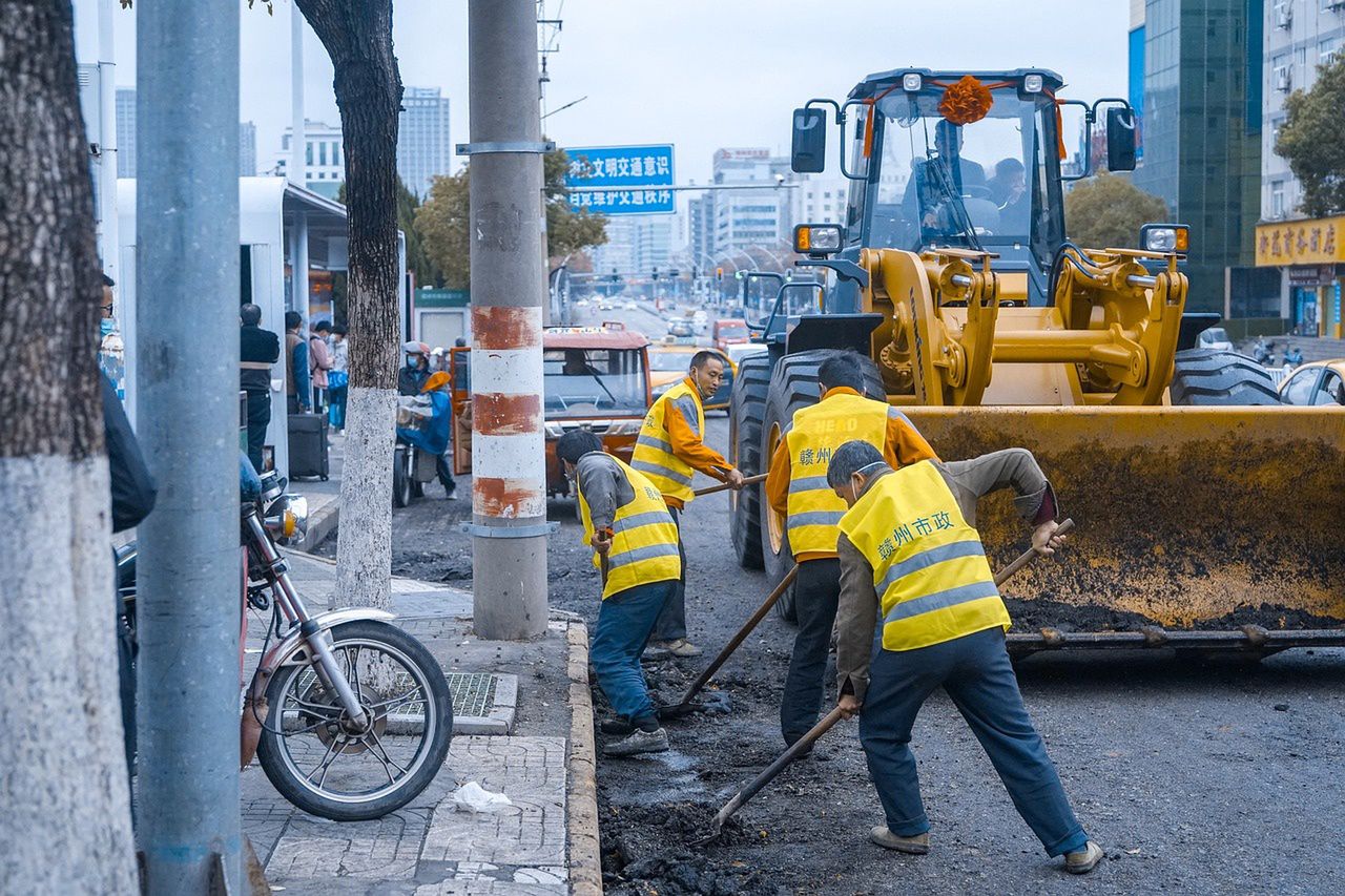 Gdzie są utrudnienia w ruchu w woj. warmińsko-mazurskim (8.05.2025)? Sprawdź, gdzie mogą wystąpić trudności