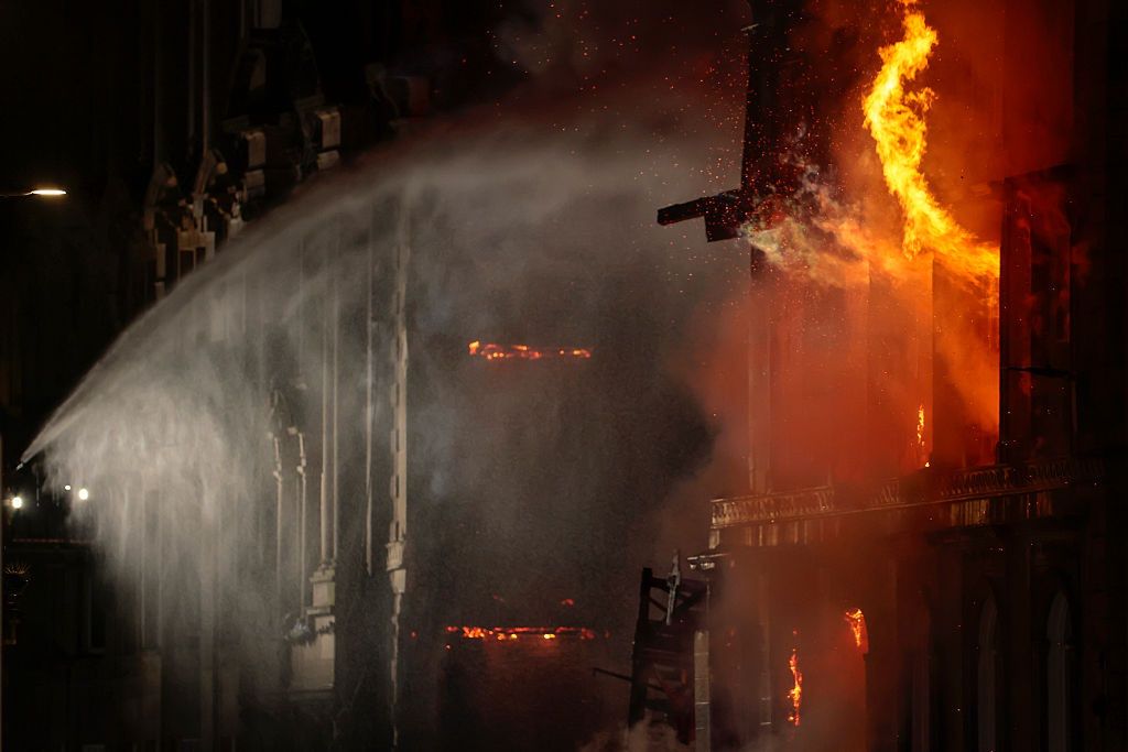 Pożar dworca kolejowego w Glasgow