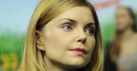 Iza Miko wyznaje, że... chciał ją porwać pedofil: "ZŁAPAŁ MNIE ZA PASEK OD PLECAKA i zaczął ciągnąć do samochodu"