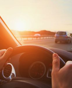 Nawigacja bez uchwytu? 500 zł kary. Policja ostrzega