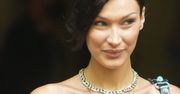Cannes 2021. Seksowna wpadka Belli Hadid. Wiatr spłatał jej figla