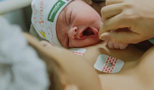 "Głusza": Głucha kobieta w ciąży trafiła do szpitala. Syn musiał jej przekazać, że noworodek nie żyje