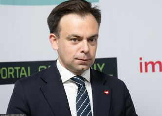 Blisko dwukrotny spadek luki VAT. Minister finansów przytoczył dane
