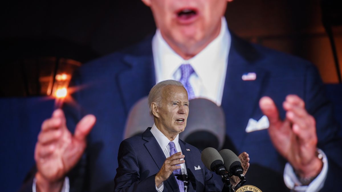US President Joe Biden speaks during a Juneteenth concert on the South Lawn of the White House in Washington, DC, USA, 13 June 2023. Juneteenth celebrates the emancipation of enslaved African Americans on June 19th and was declared a federal holiday in 2021 by President Joe Biden. EPA/Samuel Corum/POOL Dostawca: PAP/EPA.