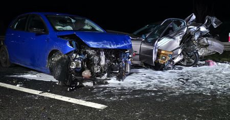 Tragiczny wypadek na S8 koło Oleśnicy. Jedna osoba nie żyje