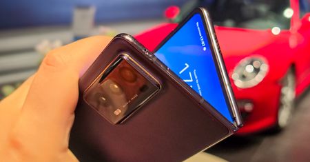 Oto rekordzista wśród składanych smartfonów. Honor Magic V2 teraz także w wersji Porsche Design