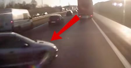 Obróciło go o 180 stopni. Sceny na A2 w Poznaniu