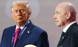 Blatter uderza w Infantino. Zarzucił mu bliskie relacje z Trumpem