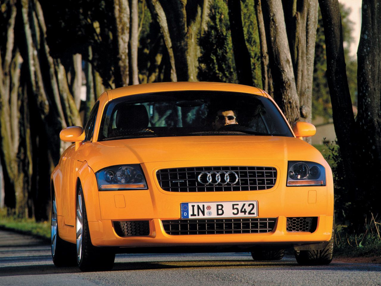 Audi TT 1998-2006 (fot. moto-tapety.pl)