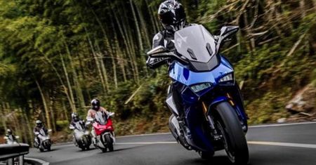 Ducati Panigale tym razem skopiowane jako skuter