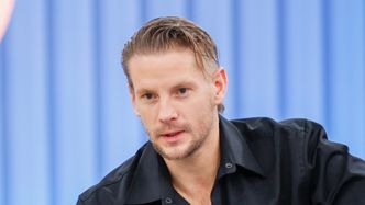 Sebastian Fabijański sprzedawał swoje rzeczy, by mieć ZA CO ŻYĆ. "Gdyby nie moja mama, nie miałbym na wynajem mieszkania"