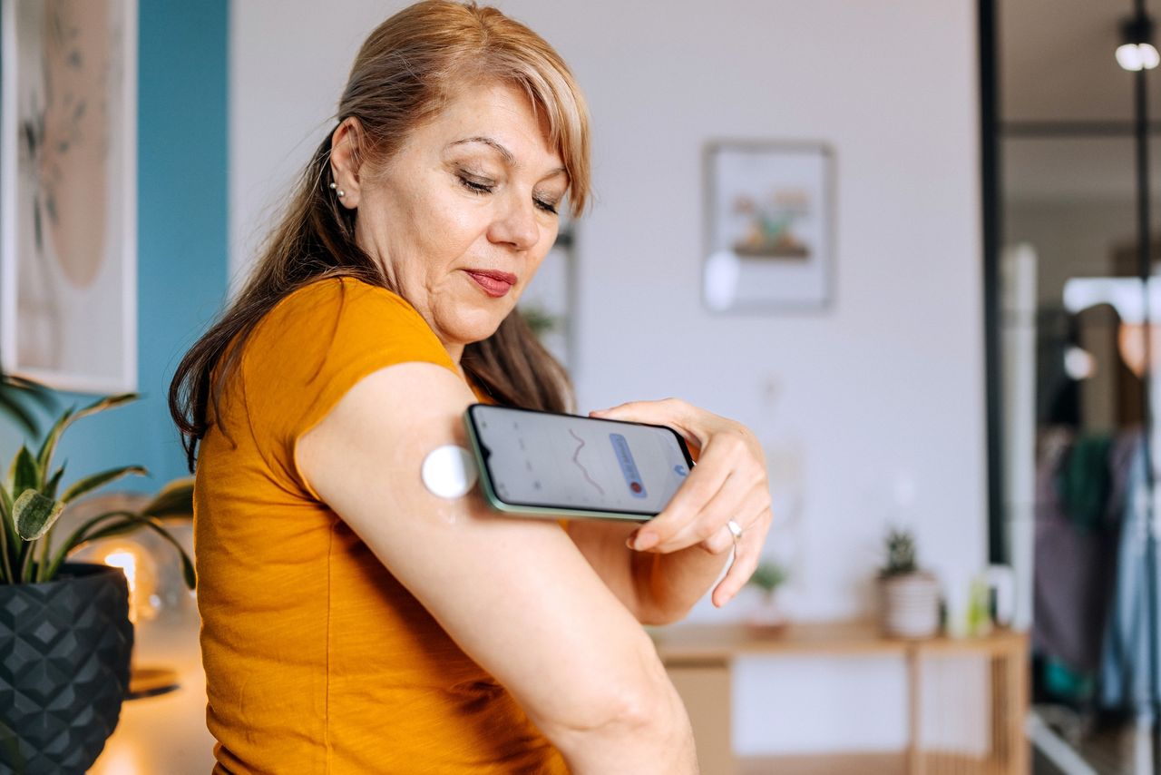 Eksperci: szerszy dostęp do systemów monitorowania glukozy to inwestycja w skuteczniejsze leczenie cukrzycy