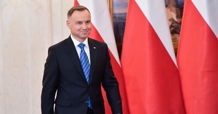 Szybka decyzja Dudy. "Boi się dać sobie czas do namysłu"