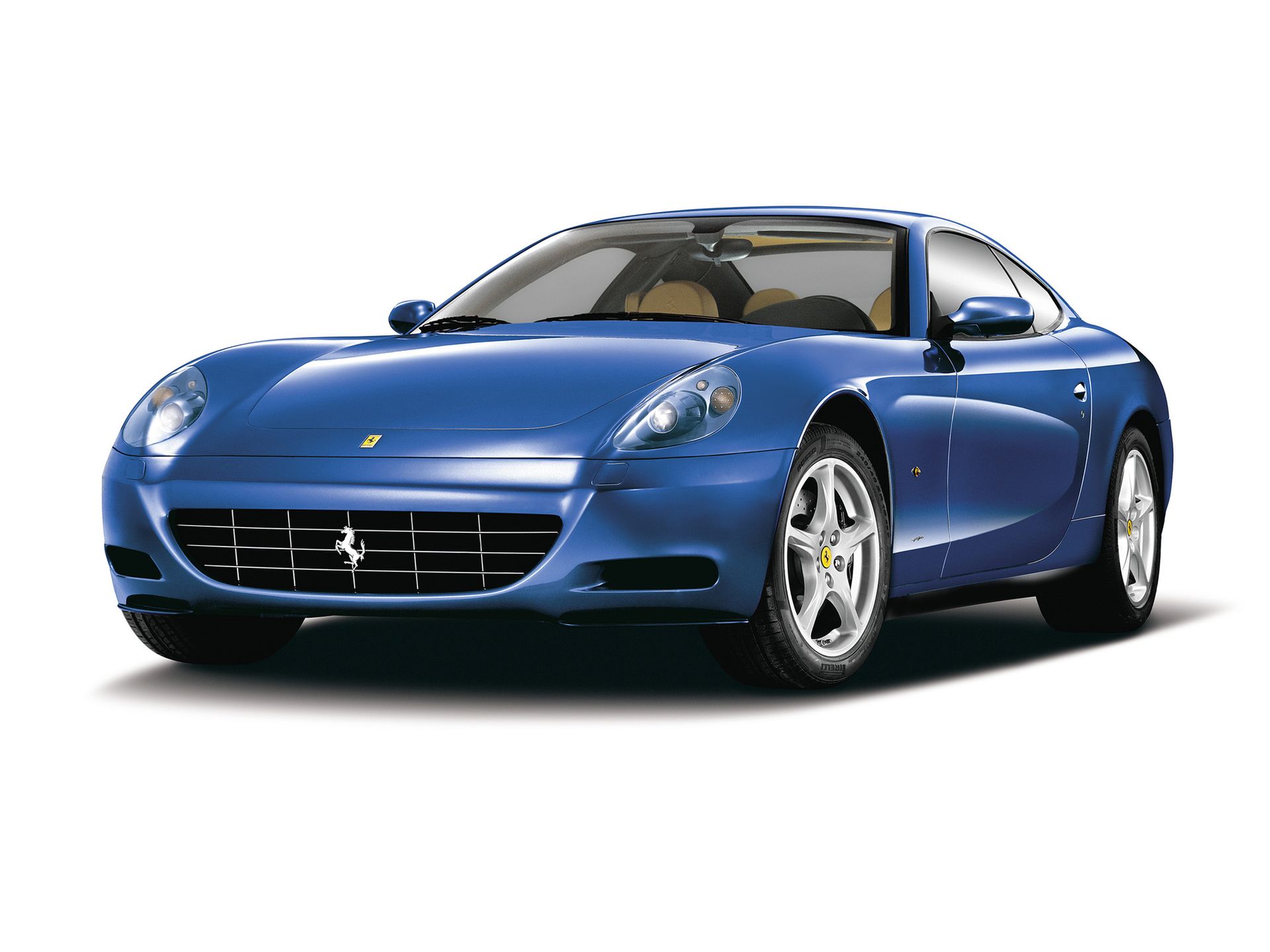 Jeszcze nowszym, ale też cięższym Ferrari, które nie dałoby rady klasie A jest 612 Scaglietti. Pod maską tego wielkiego GT pracuje V12 o pojemności 5,7 l. 540 KM generowanych przez ten motor rozpędza 612 do 100 km/h w 4,3 s.