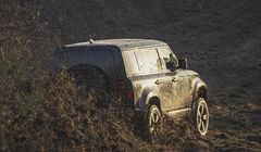Land Rover w nowym filmie o Jamesie Bondzie "No Time To Die"