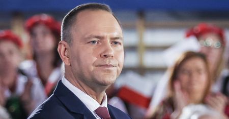 Sondażowy sygnał ostrzegawczy dla Nawrockiego. Przewaga topnieje