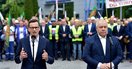 Skarbówka kopie w rajach podatkowych? Sprawdzamy, kto faktycznie płaci CIT