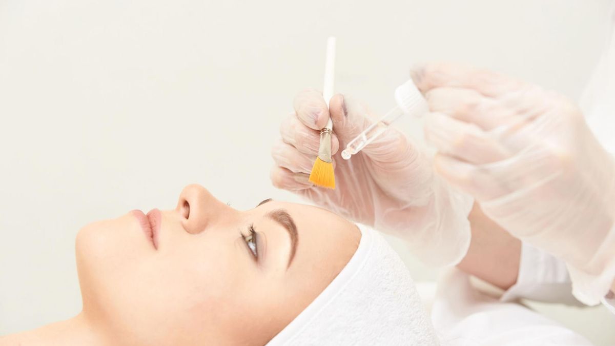 Kwas glikolowy to powszechnie stosowany w kosmetyce składnik