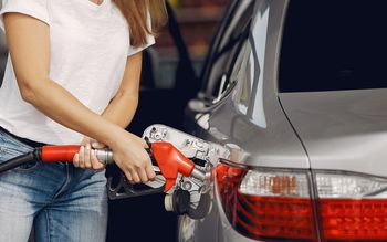 Niemka zatankowała w Polsce. Wezwano ją na komisariat