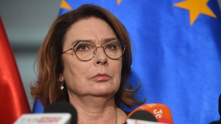 Małgorzata Kidawa-Błońska oburzona pytaniem o adopcję przez małżeństwa jednopłciowe: "Facet z facetem NIE MOŻE MIEĆ DZIECKA"