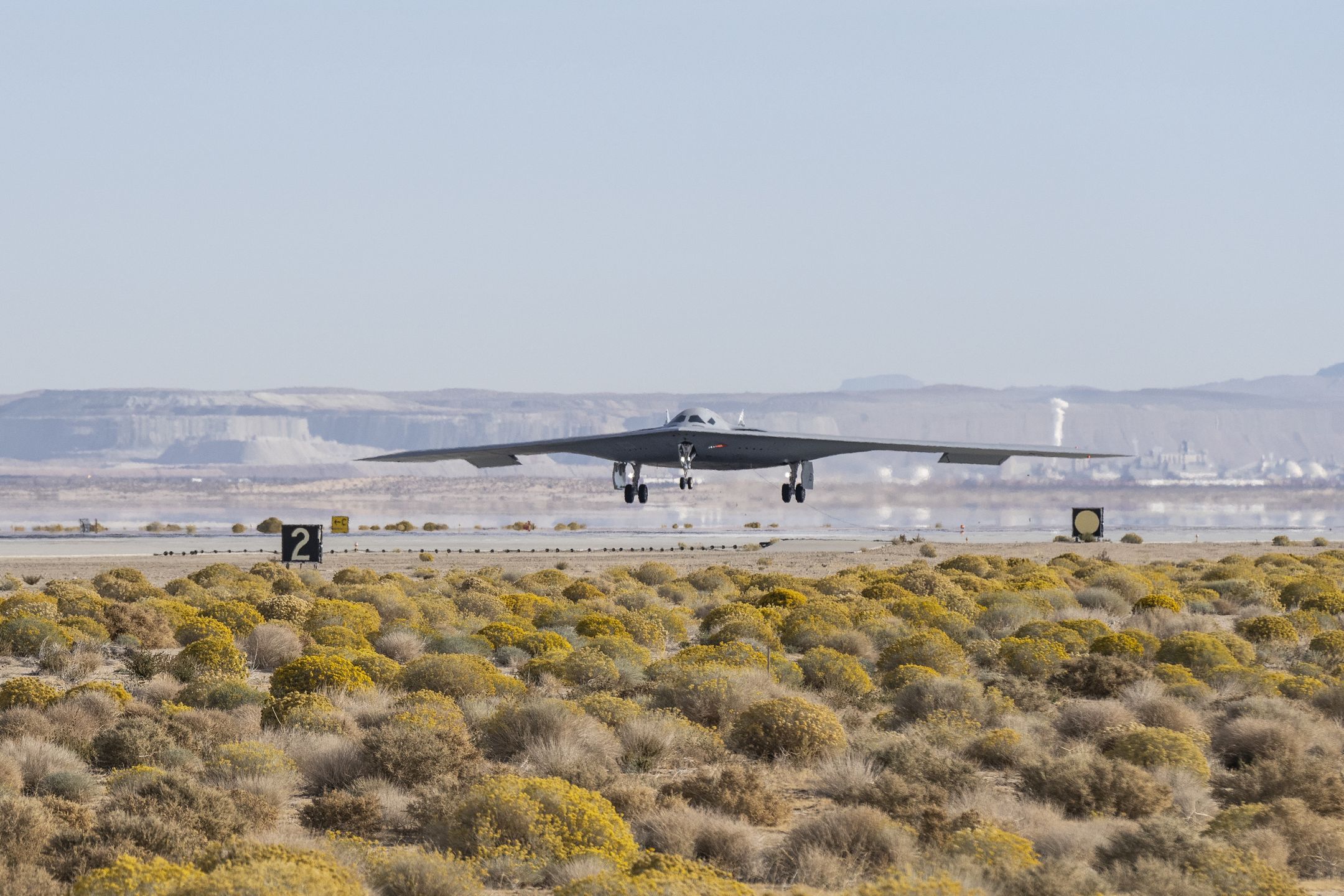 B-21 Raider podczas prób w powietrzu