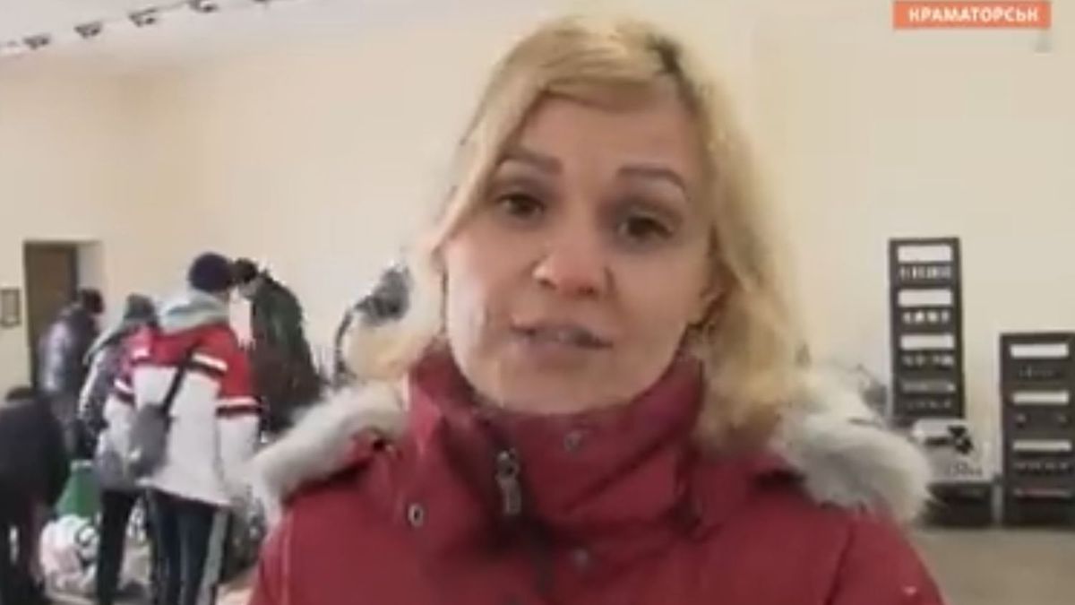 Kramatorsk zbroi się przed przyjazdem najeźdźcy. Na zdjęciu jedna z bohaterek nagrania.