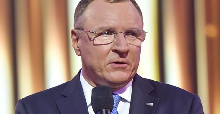 TVP mogła sprzątnąć Netflixowi "Wiedźmina" sprzed nosa. "Oponować miał Kurski"