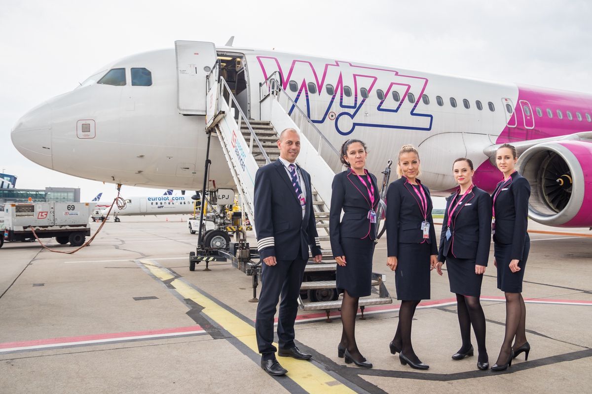 Śląskie. W pierwszych dniach czerwca linia lotnicza Wizz Air wznowiła obsługę lotów na sześciu kierunkach z lotniska w Katowicach Pyrzowicach.
