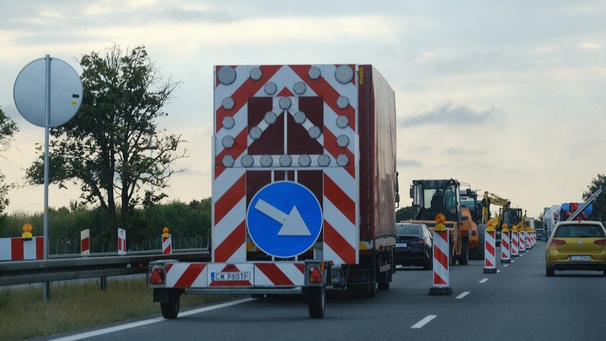 Prace drogowców i zwężenie na S12/S17