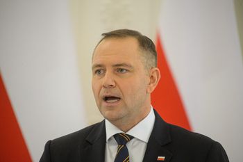 Polacy podzieleni w ocenie Nawrockiego. Nowy sondaż