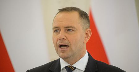 Polacy podzieleni w ocenie Nawrockiego. Nowy sondaż
