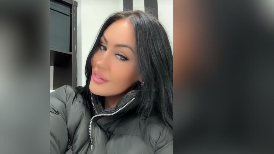 Przez przypadek odkryła, że "siostra" jest jej matką. Dziadków uważała za rodziców