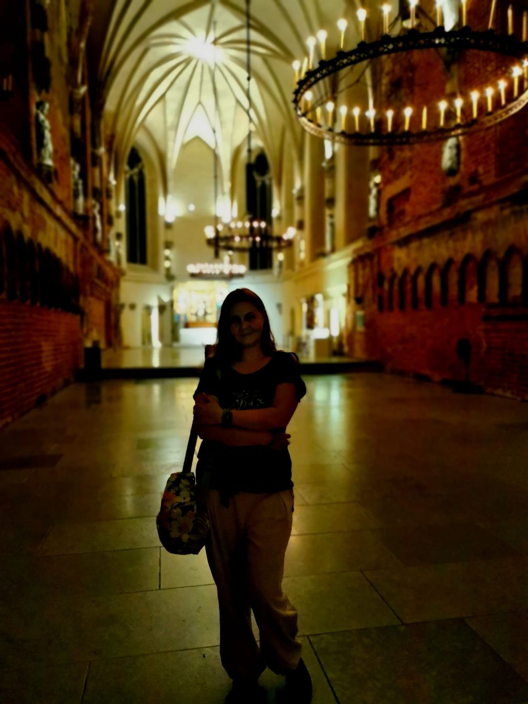 Noc budzi tajemnice. Największe wrażenie robi zamkowy kościół