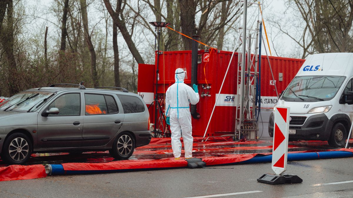 MEDVEDOV, SLOVAKIA - MARCH 28: Cars pass through at a disinfection checkpoint set up on the border crossing between Hungary and Slovakia on March 28, 2025 in Medvedov, Slovakia. The country declared a state of emergency earlier this week after several cases of foot and mouth disease in the region, including a new outbreak detected in Hungary, close to the Slovak border near Bratislava. The disease is highly contagious among cattle and other livestock. (Photo by Robert Nemeti/Getty Images)